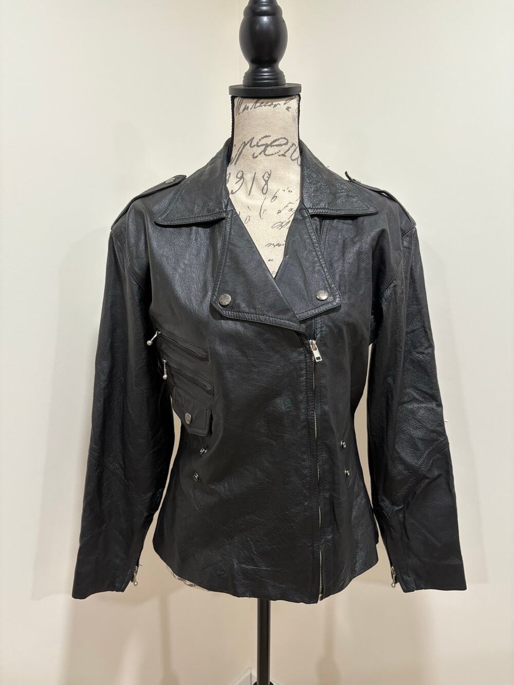 Vintage Black Leather Moto Biker Jacket Size Medium Yucatan Bay